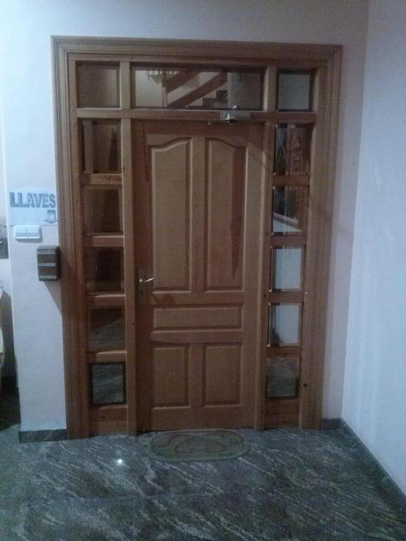 Hostal Restaurante Casa Paco Alfajarín Exterior foto